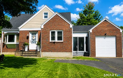 6170 Main St, Trumbull, CT, 06611-2440 | Card Image