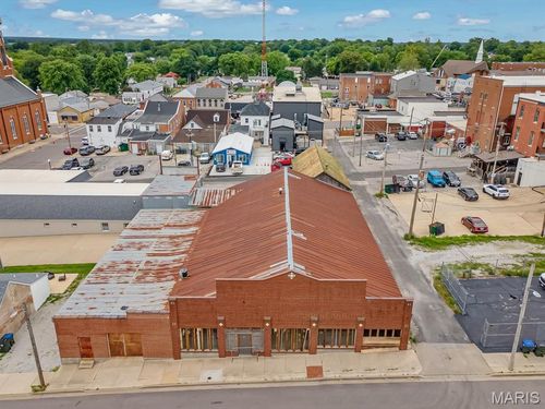 111 W 3rd St, Waterloo, IL, 62298-1342 | Card Image