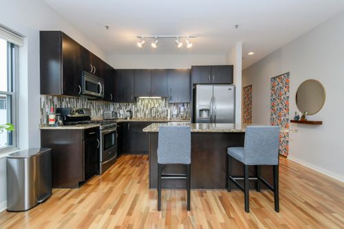 1902 N Commerce St, Milwaukee, WI, 53212-3489 | Card Image