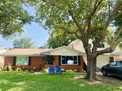 7508 S College Cir, North Richland Hills, TX, 76180-6406 | Card Image