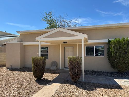 2827 Bel Air Dr Ne, Albuquerque, NM, 87110-2818 | Card Image