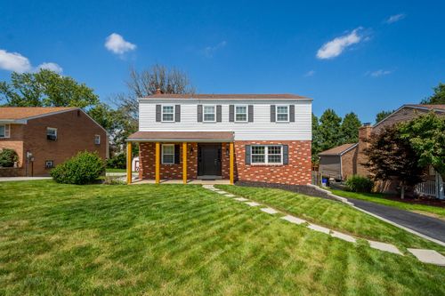 1013 Dana Dr, West Mifflin, PA, 15122-3100 | Card Image