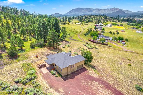 9013 Beasley Road, Flagstaff, AZ, 86004 | Card Image