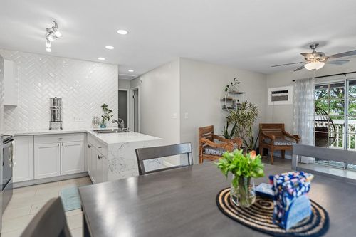 202-140 Uwapo Rd, Kihei, HI, 96753-7403 | Card Image