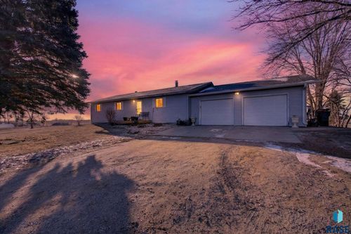 46633 278th St Street, Lennox, SD, 57039 | Card Image