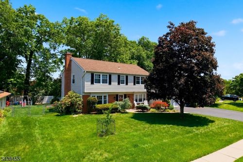 13 Abbott Rd, Somerset, NJ, 08873-2344 | Card Image