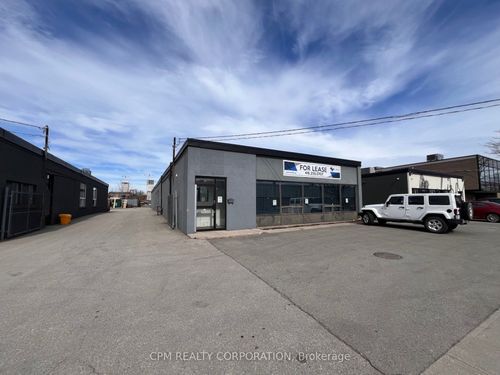 234 Norseman St, Etobicoke, ON, M8Z2R4 | Card Image