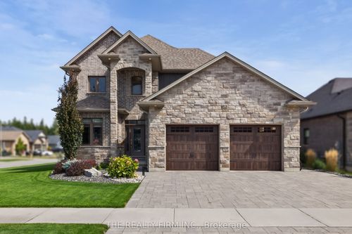 82 Ashby Cres, Strathroy, ON, N7G0E1 | Card Image