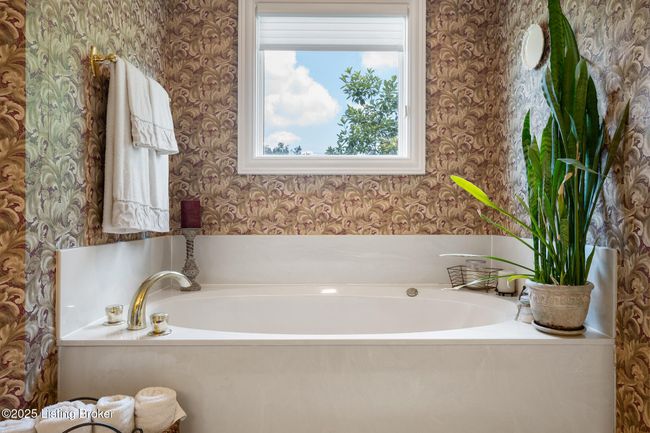 11731 Paramont Way, House other with 4 bedrooms, 4 bathrooms and null parking in Prospect KY | Image 26