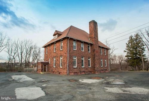 13250 Trevose Rd, Philadelphia, PA, 19116-1722 | Card Image
