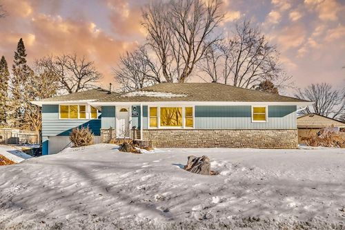 7541 4th St Ne, Fridley, MN, 55432-2602 | Card Image