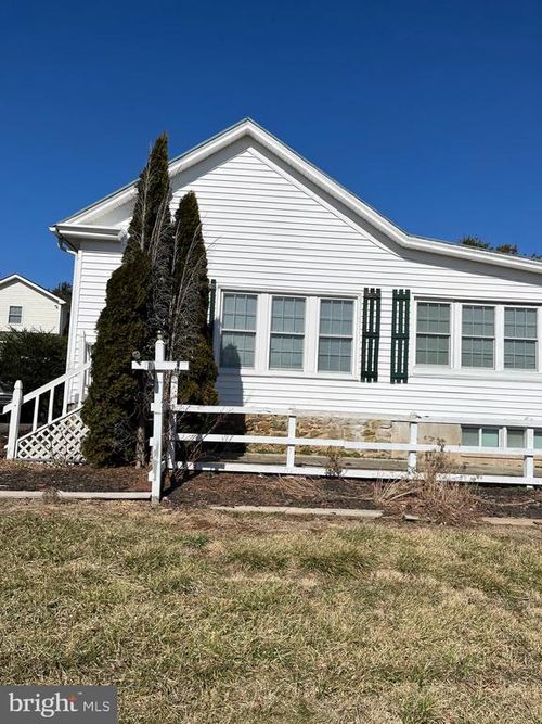 18936 Harmony Church Rd, LEESBURG, VA, 20175-6833 | Card Image