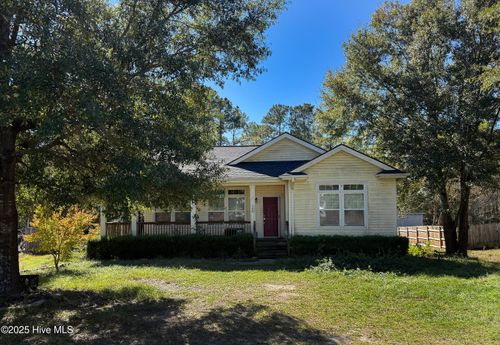 706 Ridgecrest Ln, Rocky Point, NC, 28457-7671 | Card Image