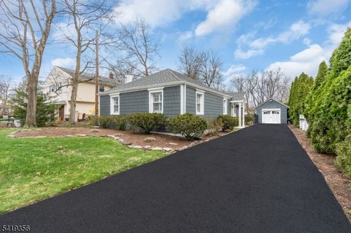 465 Franklin Tpke, Ridgewood, NJ, 07450-1911 | Card Image