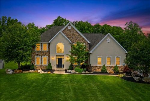 55 Island Ct, Williams Twp, PA, 18042-9582 | Card Image