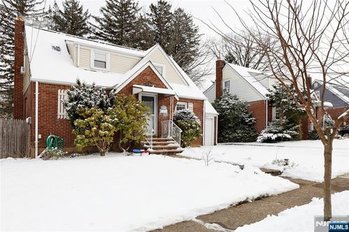 1-37 34th St, Fair Lawn, NJ, 07410-4703 | Card Image