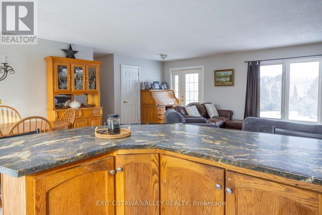 2112 Schutt Rd, House other with 3 bedrooms, 3 bathrooms and 6 parking in Palmer Rapids ON | Image 15