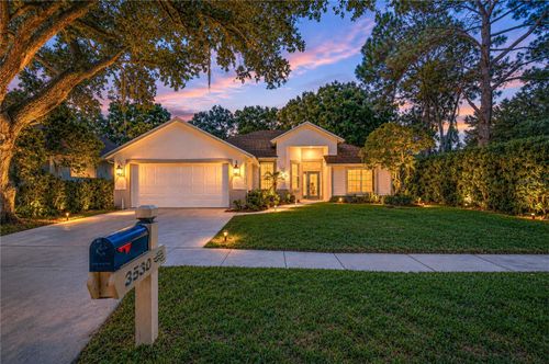 3530 Fox Squirrel Ln, VALRICO, FL, 33596-8255 | Card Image