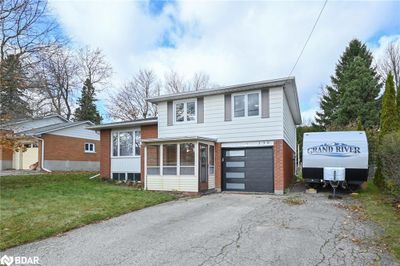 130 Franklyn St, House other with 3 bedrooms, 1 bathrooms and 6 parking in Shelburne ON | Image 1