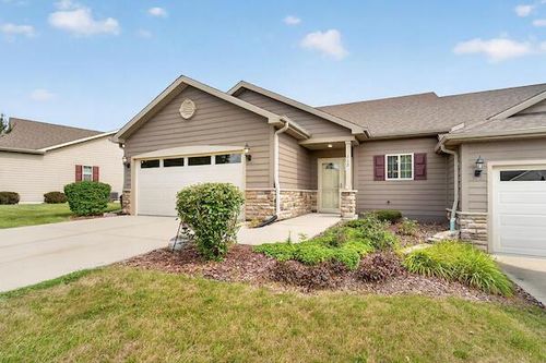17-112 Walnut Ridge Road, Union Grove, WI, 53182 | Card Image