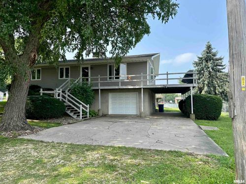 304 9th Ave N, Albany, IL, 61230-9632 | Card Image