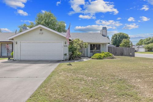 3239 W Packwood Court, Visalia, CA, 93277 | Card Image