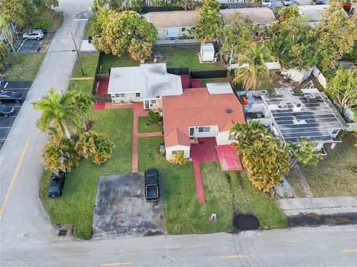 a-707 Ne 15th St, Fort Lauderdale, FL, 33304-1127 | Card Image
