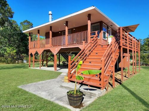 9360 Lark St, Bay Saint Louis, MS, 39520-7121 | Card Image