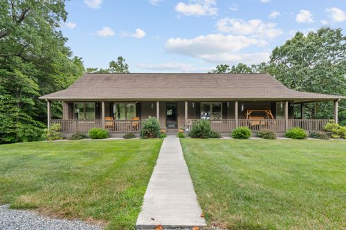 876 Sherwood Dr, Blue Ridge, VA, 24064-1271 | Card Image