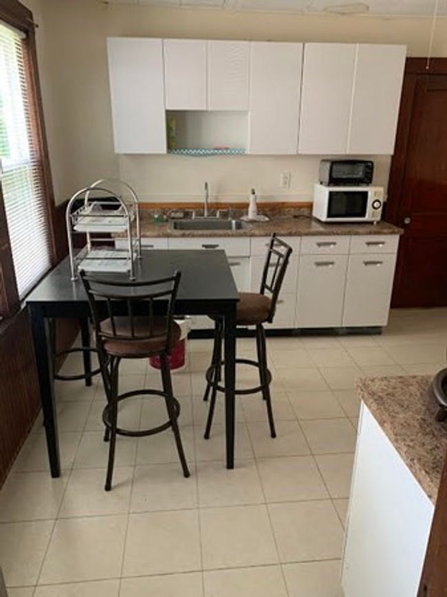 1 - 37 Grant Ave, Condo with 2 bedrooms, 1 bathrooms and 2 parking in Belmont MA | Image 12