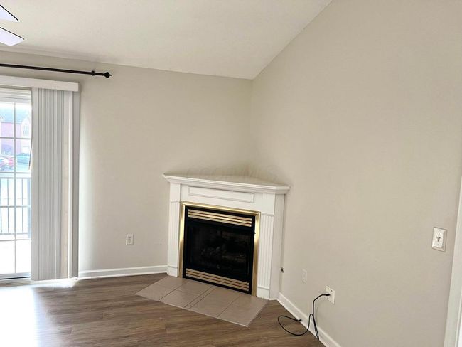 8061 Cranes Crossing Dr, Condo with 2 bedrooms, 2 bathrooms and null parking in Lewis Center OH | Image 20