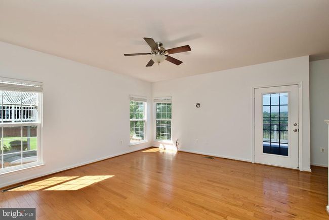 17528 October Glory Loop, House other with 4 bedrooms, 5 bathrooms and null parking in DUMFRIES VA | Image 17