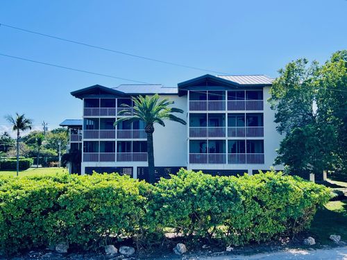 8202-8202 Marina Villas Dr, Duck Key, FL, 33050-3744 | Card Image