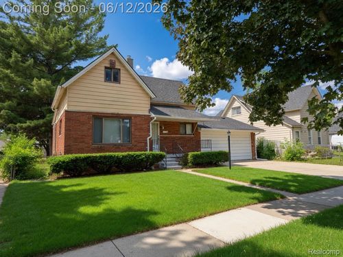 46 Michigan St, Mount Clemens, MI, 48043-5950 | Card Image
