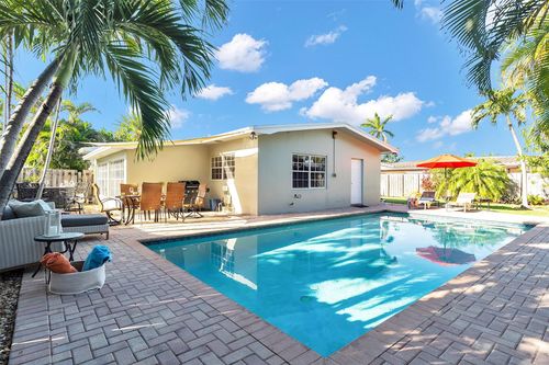 3221 Seaward Dr, Pompano Beach, FL, 33062-6840 | Card Image