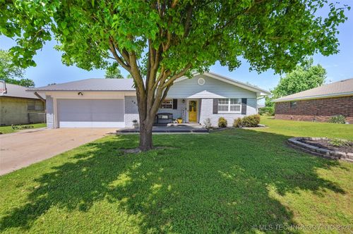 181 Granada Dr, Mannford, OK, 74044-3014 | Card Image