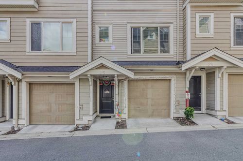 25-19097 64 Ave, Surrey, BC, V3S6X5 | Card Image