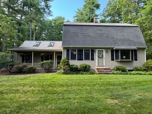 4 Woodview Dr, Lakeville, MA, 02347-1843 | Card Image