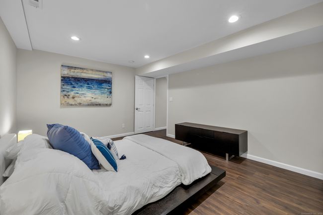 11 Botte Dr, House other with 3 bedrooms, 2 bathrooms and null parking in West Haven CT | Image 27