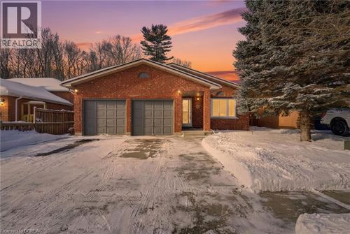 53 Childerhose Cres, Brantford, ON, N3P1Z7 | Card Image