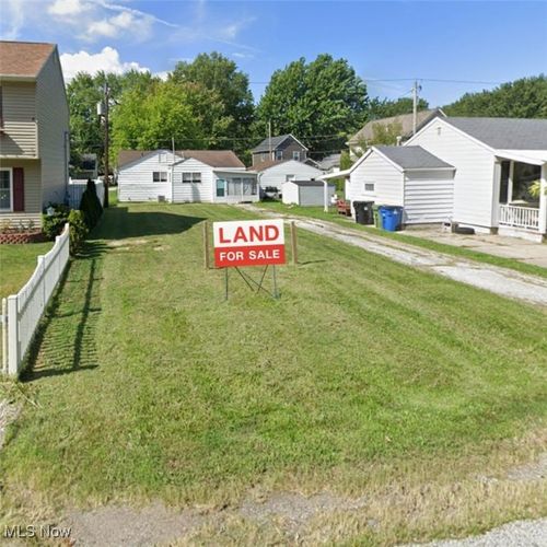 33862 Beach Park Ave, Eastlake, OH, 44095-2502 | Card Image