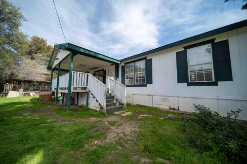 46129 Chuckwagon Rd, Squaw Valley, CA, 93675-9612 | Card Image