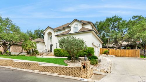 8627 London Hts, San Antonio, TX, 78254-2305 | Card Image
