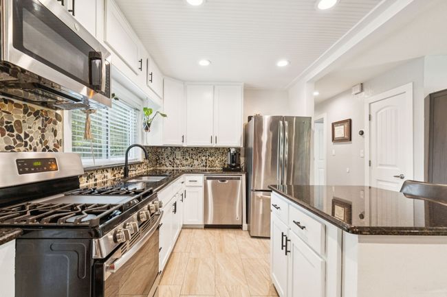 5029 Jerri Ln, House other with 3 bedrooms, 2 bathrooms and null parking in Haltom City TX | Image 12