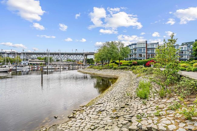 104 - 1551 Mariner Walk, Condo with 1 bedrooms, 1 bathrooms and 1 parking in Vancouver BC | Image 25