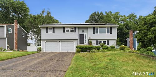 30 Jeffrey Ln, Newington, CT, 06111-1616 | Card Image