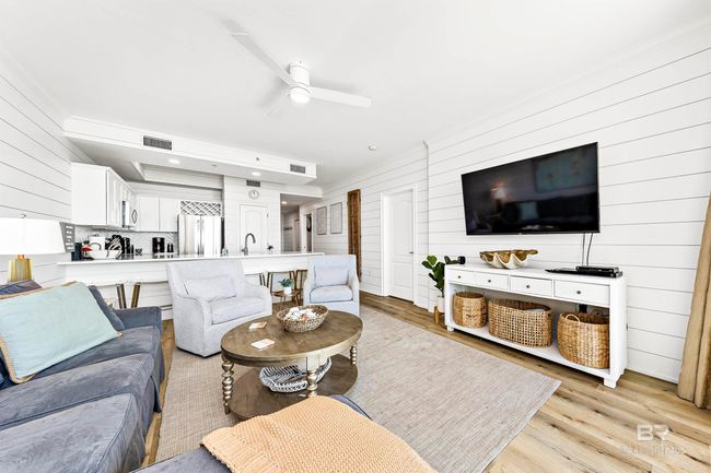 Living Room | Image 13