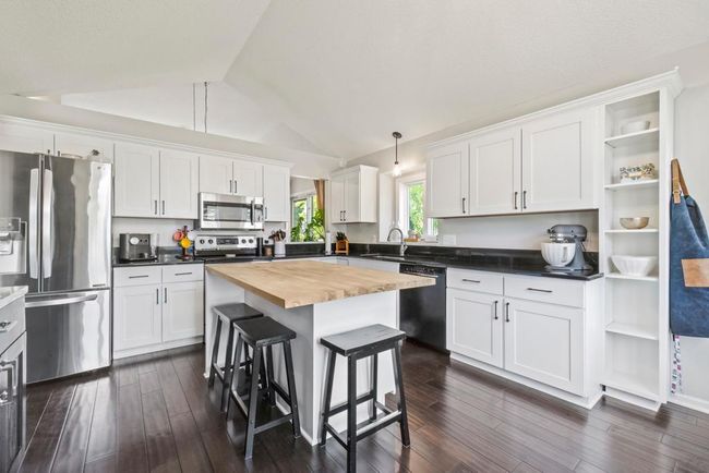 4417 Braddock Trl, House other with 4 bedrooms, 3 bathrooms and null parking in Eagan MN | Image 8