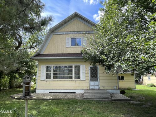 35 Main Ave N, Sykeston, ND, 58486-7001 | Card Image