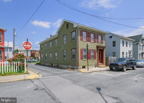 24 W Locust St, MECHANICSBURG, PA, 17055-6333 | Card Image